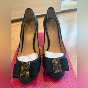 Tory Burch Chase 100mm Black Leather Pumps Size 7